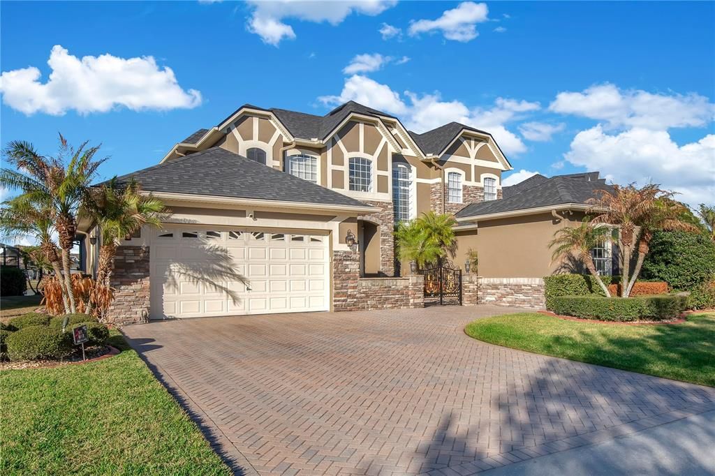 Active With Contract: $875,000 (5 beds, 4 baths, 3511 Square Feet)