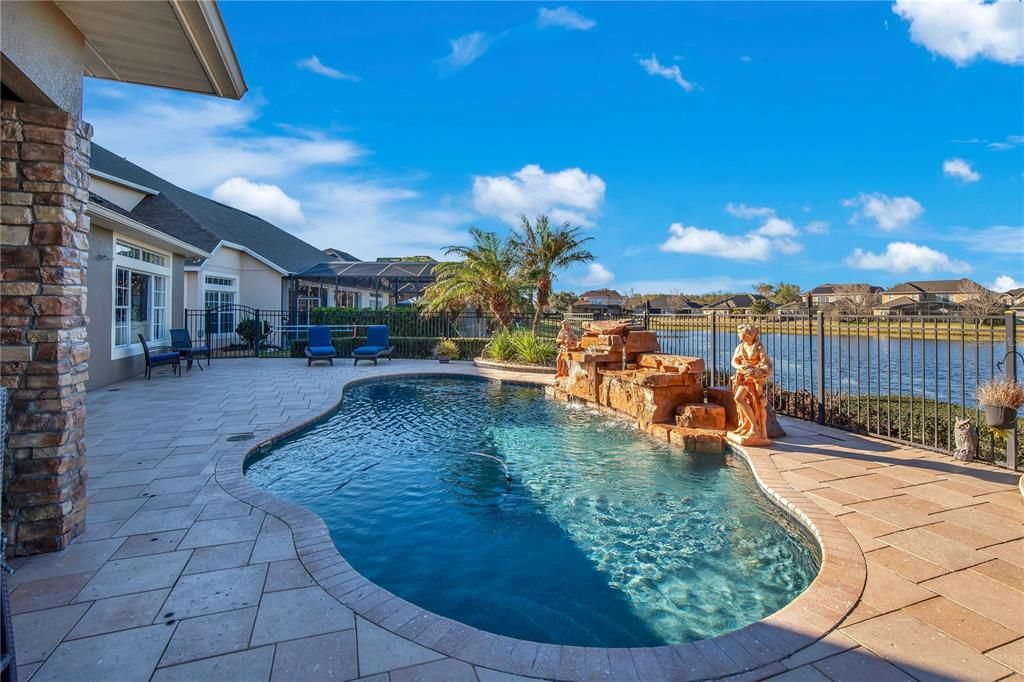 Active With Contract: $875,000 (5 beds, 4 baths, 3511 Square Feet)