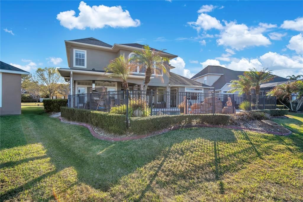 Active With Contract: $875,000 (5 beds, 4 baths, 3511 Square Feet)