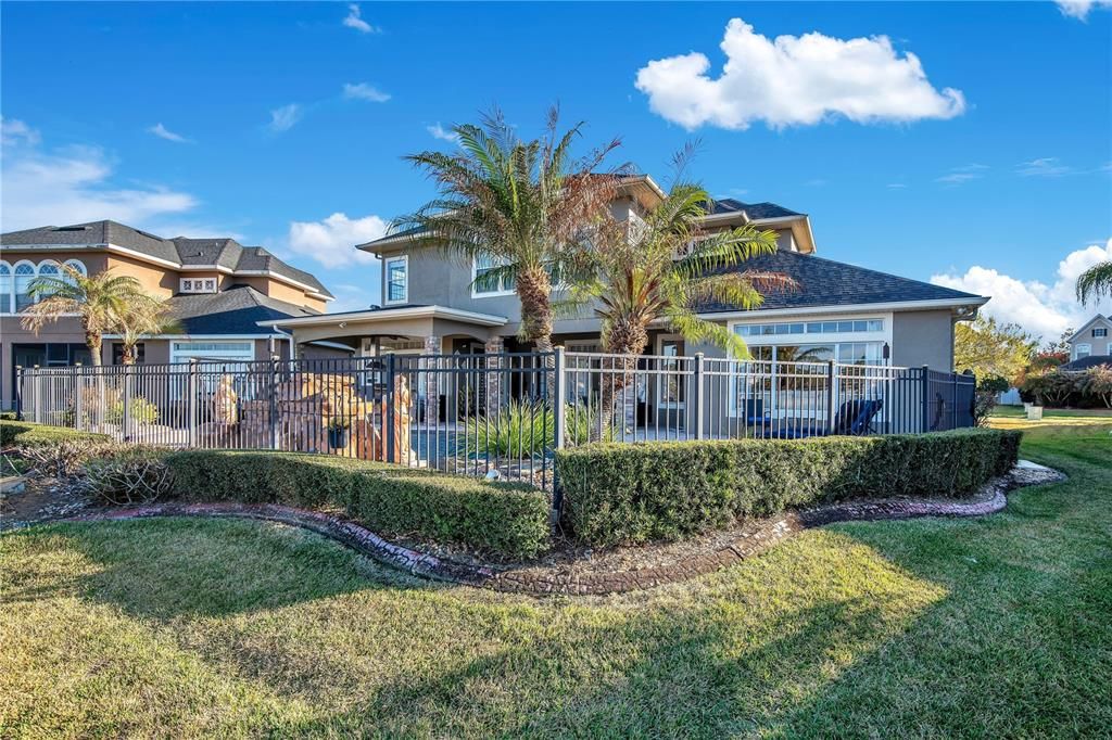 Active With Contract: $875,000 (5 beds, 4 baths, 3511 Square Feet)