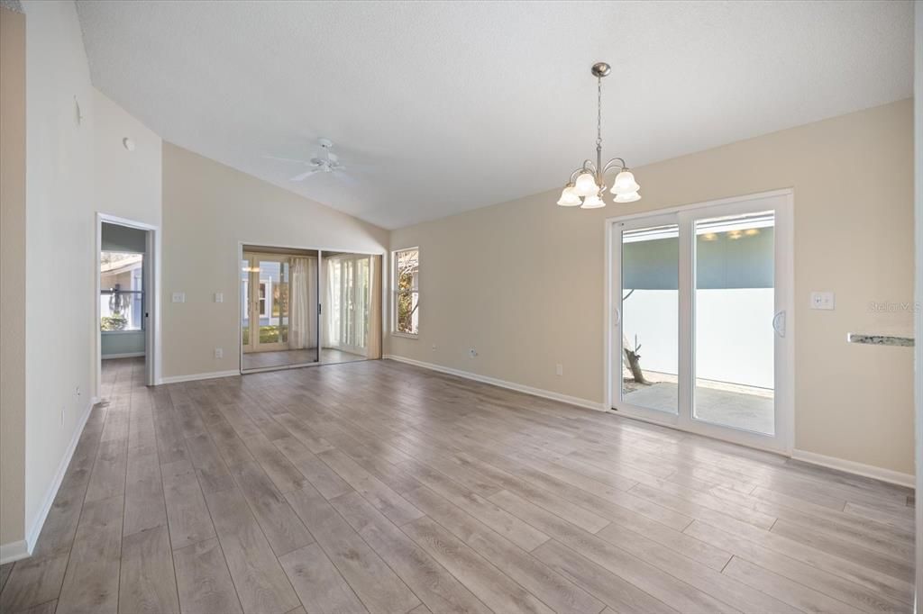 出租: $2,200 (3 贝兹, 2 浴室, 1133 平方英尺)