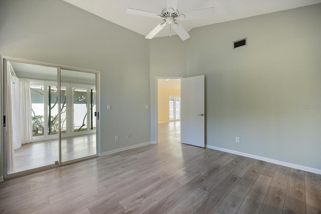 出租: $2,200 (3 贝兹, 2 浴室, 1133 平方英尺)