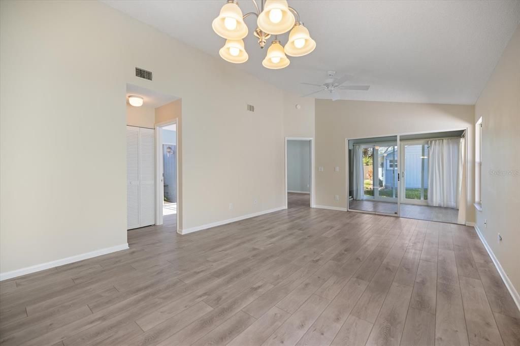 出租: $2,200 (3 贝兹, 2 浴室, 1133 平方英尺)