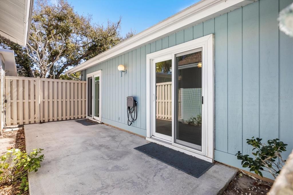 出租: $2,200 (3 贝兹, 2 浴室, 1133 平方英尺)