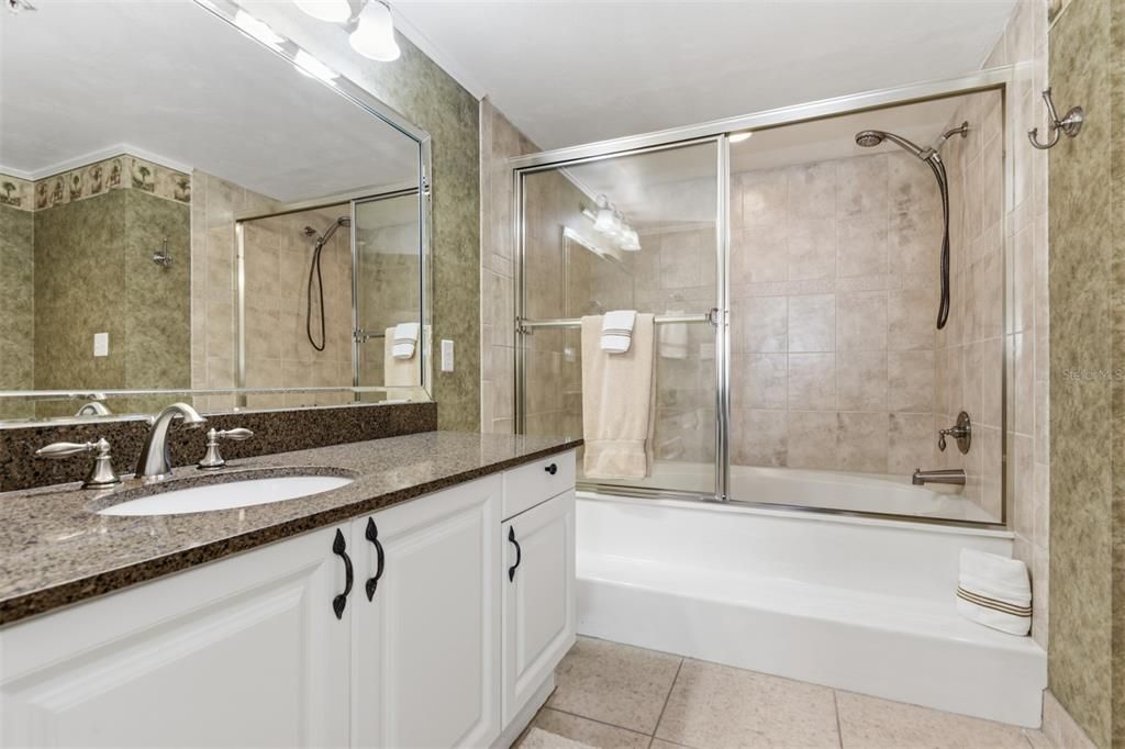 En Venta: $599,000 (3 camas, 3 baños, 1884 Pies cuadrados)