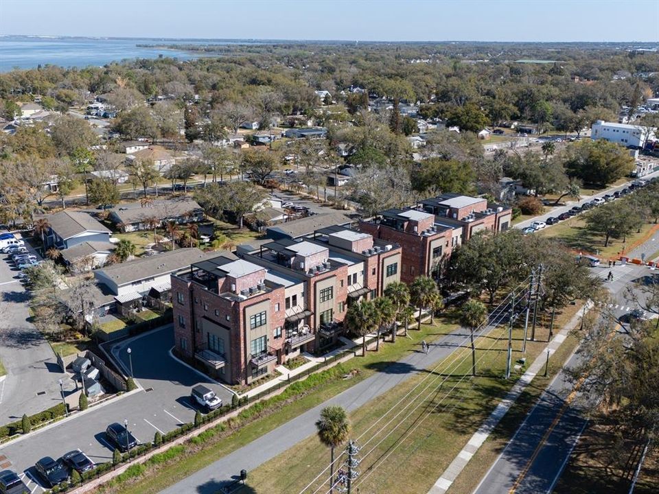 For Sale: $1,095,000 (4 beds, 4 baths, 2225 Square Feet)