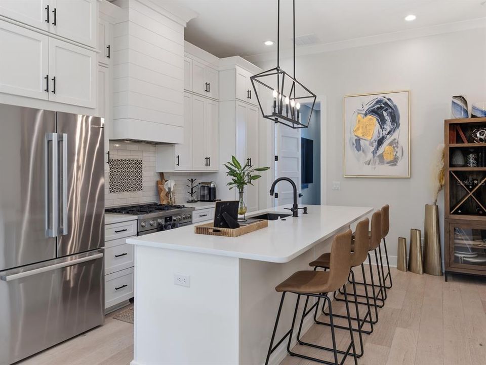 For Sale: $1,095,000 (4 beds, 4 baths, 2225 Square Feet)