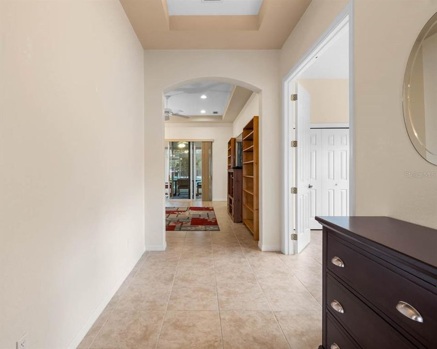 En Venta: $287,500 (3 camas, 2 baños, 1630 Pies cuadrados)