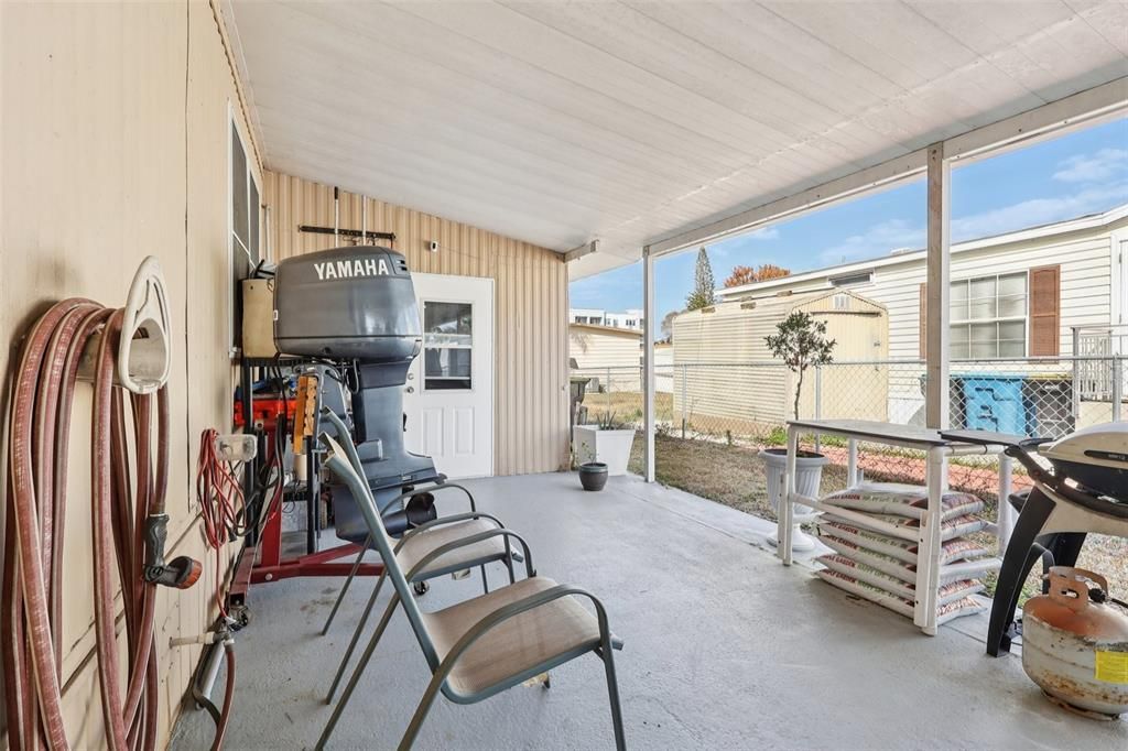 For Sale: $160,000 (2 beds, 2 baths, 960 Square Feet)