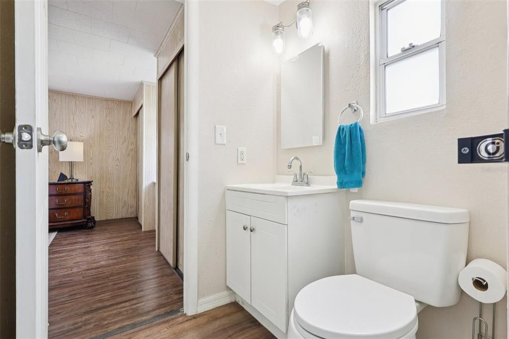 For Sale: $160,000 (2 beds, 2 baths, 960 Square Feet)