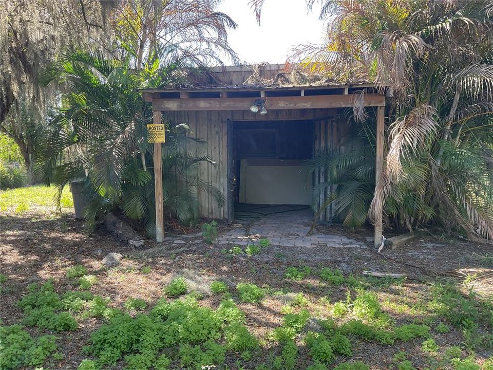 For Sale: $265,000 (2 beds, 1 baths, 928 Square Feet)