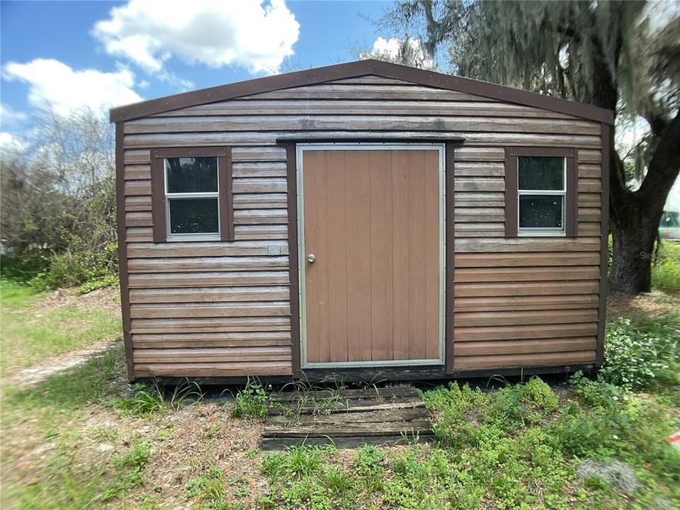 For Sale: $265,000 (2 beds, 1 baths, 928 Square Feet)