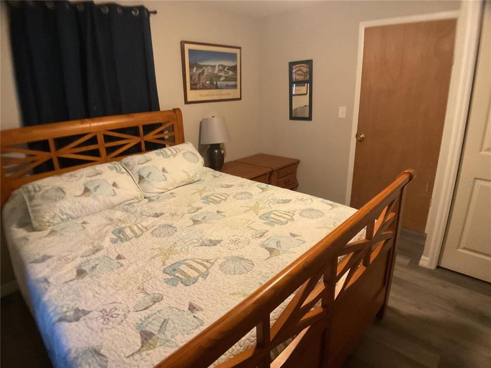 For Sale: $265,000 (2 beds, 1 baths, 928 Square Feet)
