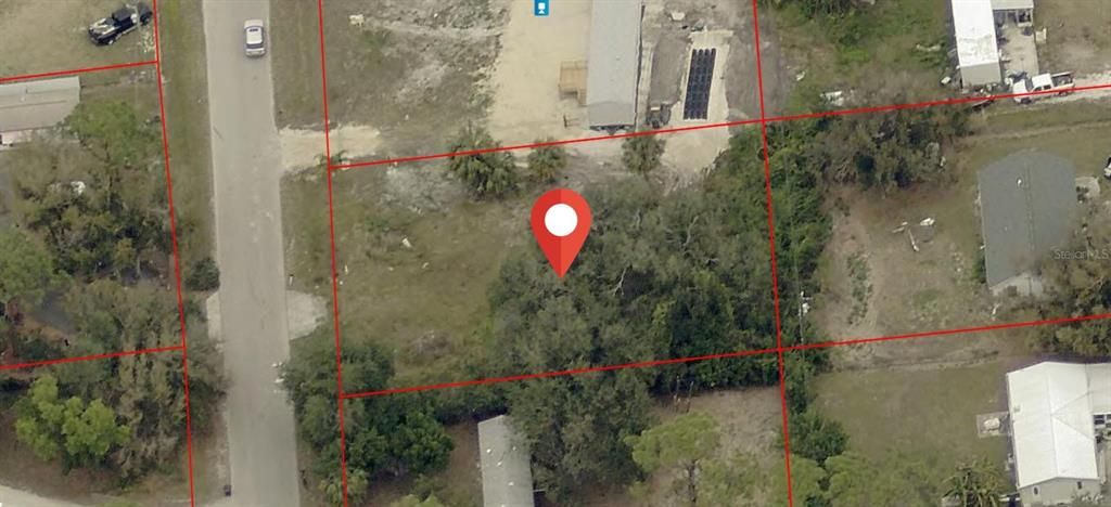 На продажу: $41,999 (0.32 acres)