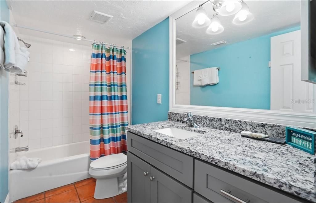 For Sale: $649,900 (2 beds, 1 baths, 675 Square Feet)