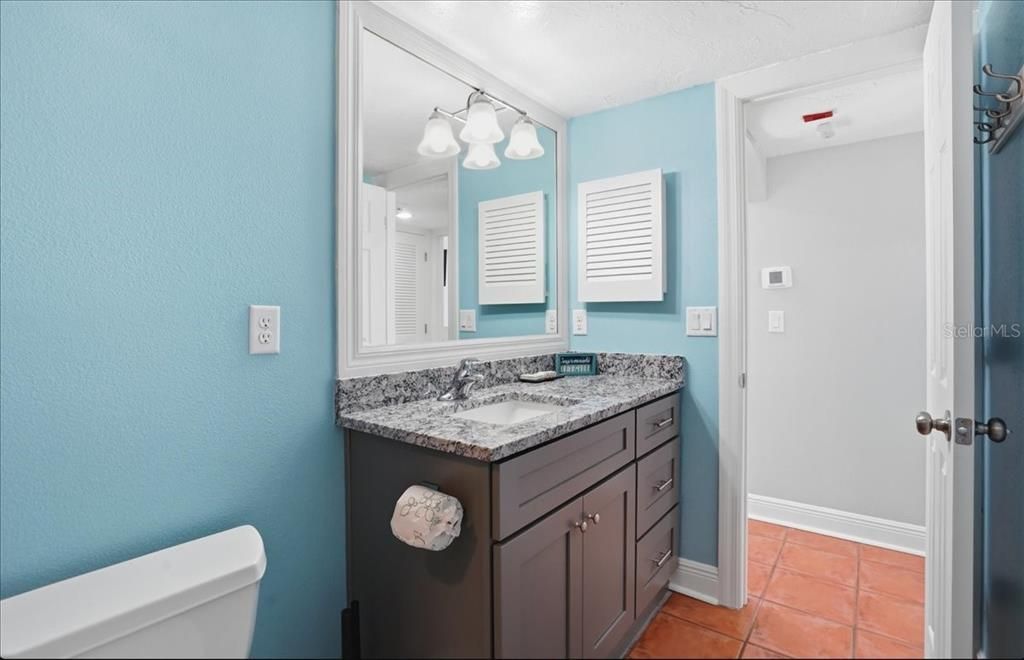 For Sale: $649,900 (2 beds, 1 baths, 675 Square Feet)