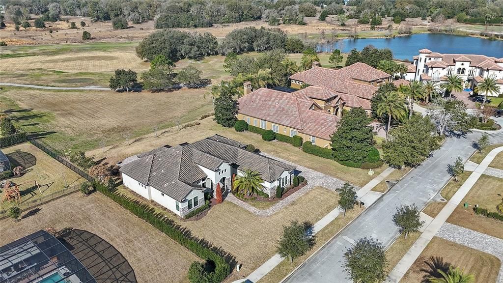 En Venta: $979,000 (4 camas, 4 baños, 3163 Pies cuadrados)