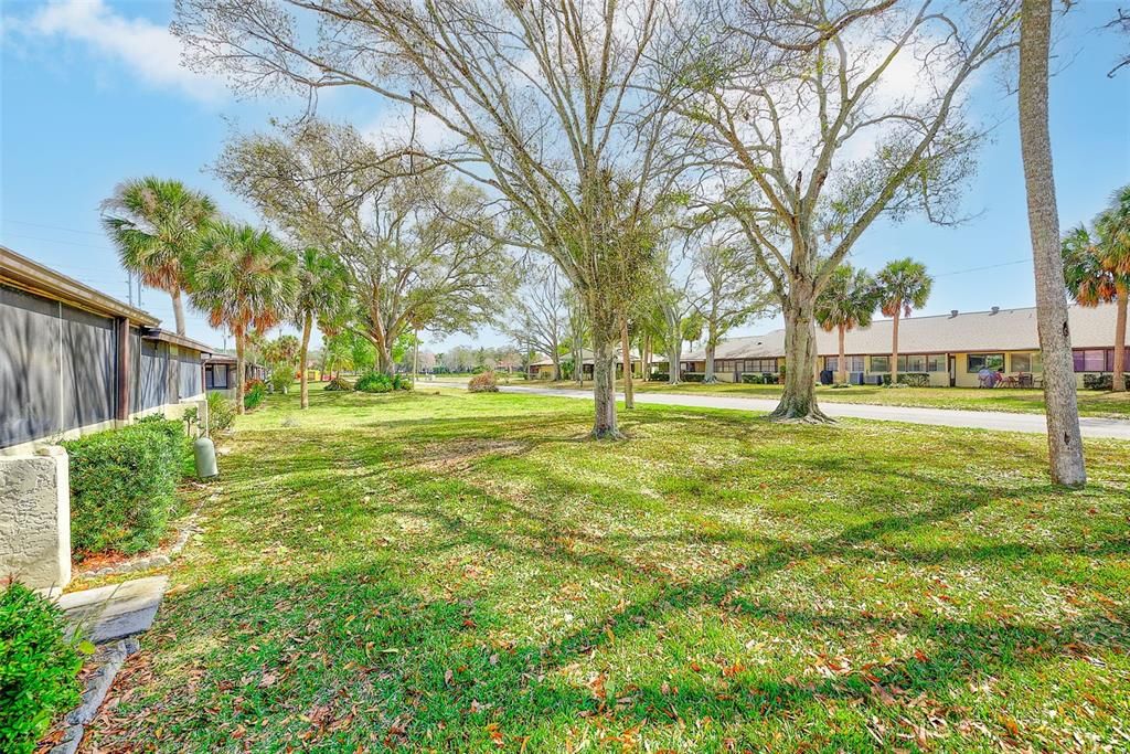 Под контрактом: $1,700 (2 спален, 2 ванн, 1105 Квадратных фут)