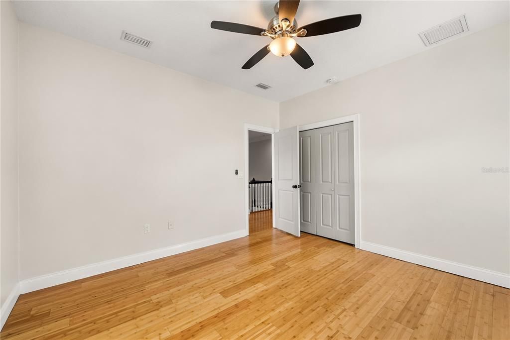 Activo con contrato: $600,000 (4 camas, 3 baños, 3057 Pies cuadrados)