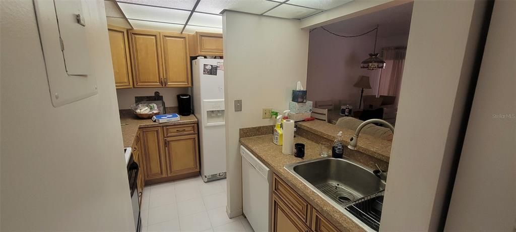 For Sale: $153,500 (2 beds, 2 baths, 897 Square Feet)