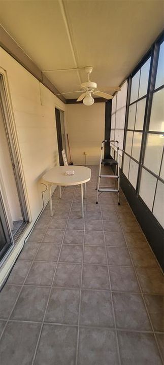 For Sale: $153,500 (2 beds, 2 baths, 897 Square Feet)