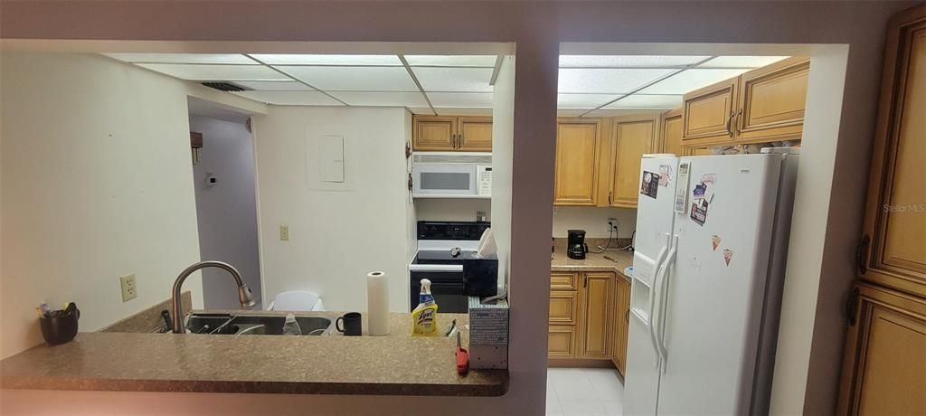 For Sale: $153,500 (2 beds, 2 baths, 897 Square Feet)