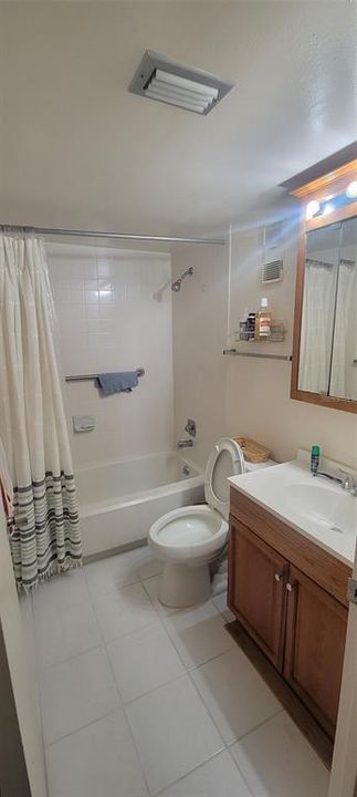 For Sale: $153,500 (2 beds, 2 baths, 897 Square Feet)