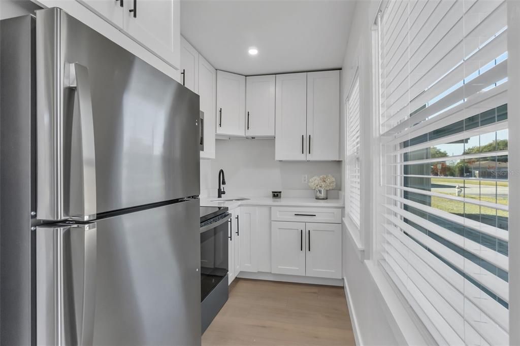 For Sale: $334,900 (2 beds, 0 baths, 1029 Square Feet)