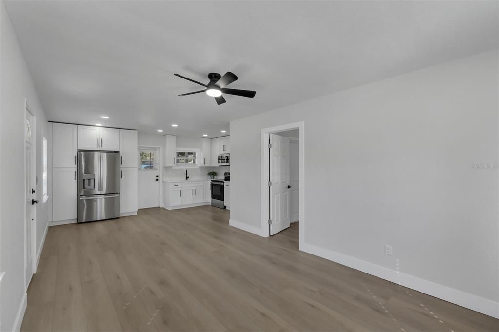 For Sale: $334,900 (2 beds, 0 baths, 1029 Square Feet)