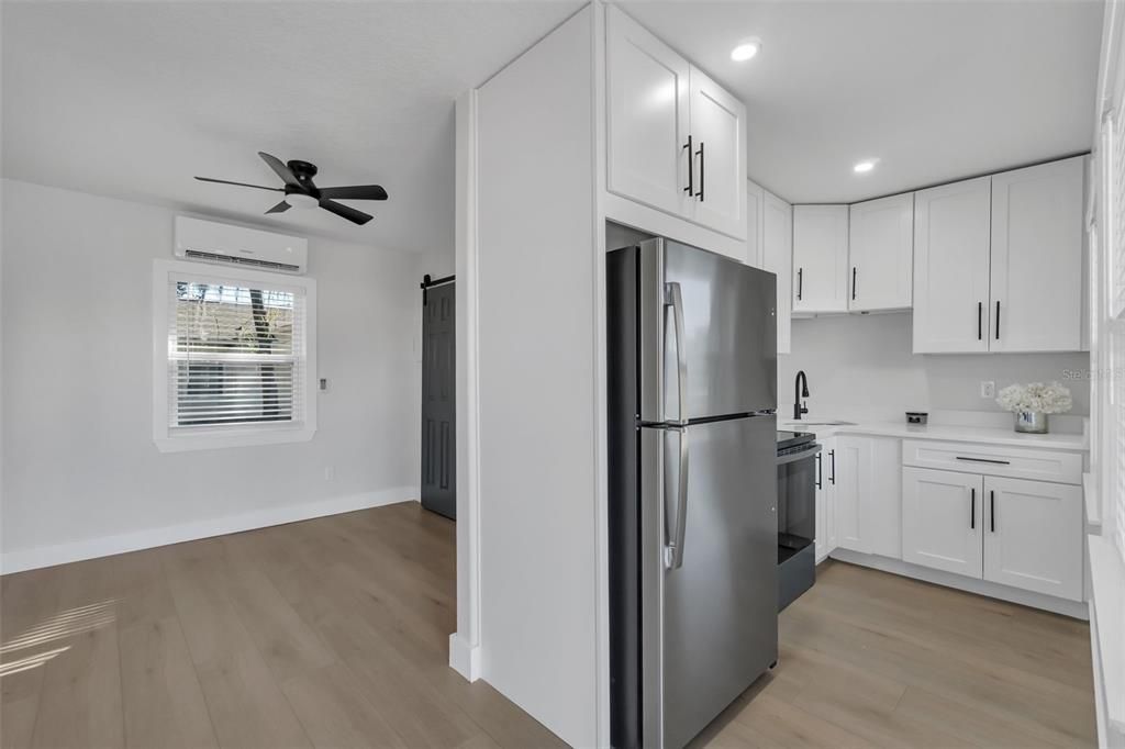 For Sale: $334,900 (2 beds, 0 baths, 1029 Square Feet)
