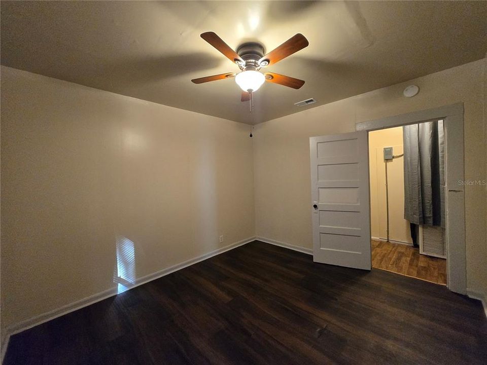 For Rent: $1,475 (3 beds, 1 baths, 1032 Square Feet)