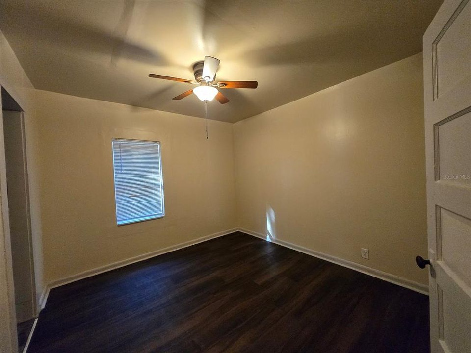 For Rent: $1,475 (3 beds, 1 baths, 1032 Square Feet)