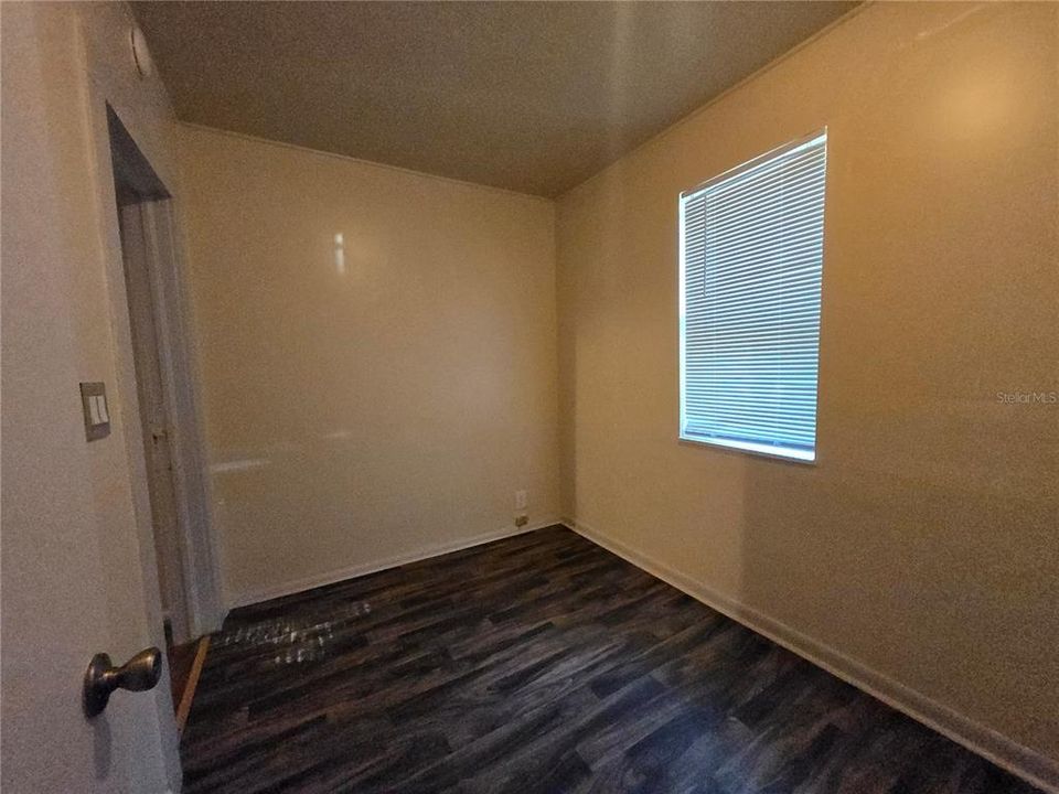 For Rent: $1,475 (3 beds, 1 baths, 1032 Square Feet)