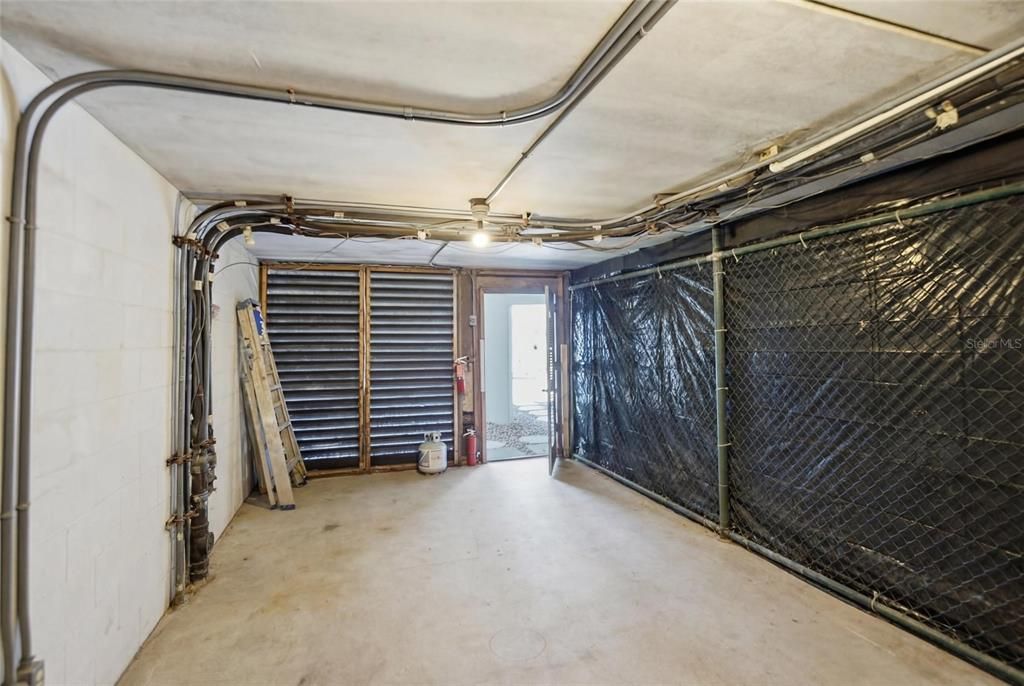 На продажу: $645,000 (2 спален, 2 ванн, 1170 Квадратных фут)