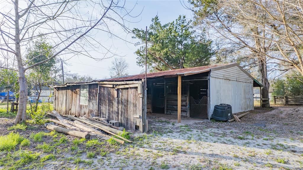 For Sale: $625,000 (6 beds, 4 baths, 3113 Square Feet)