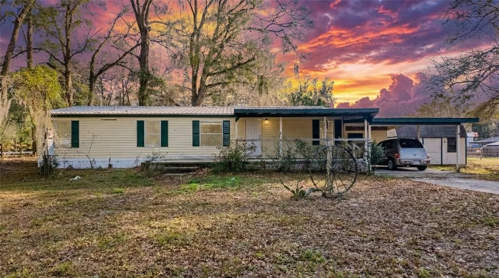 For Sale: $625,000 (6 beds, 4 baths, 3113 Square Feet)
