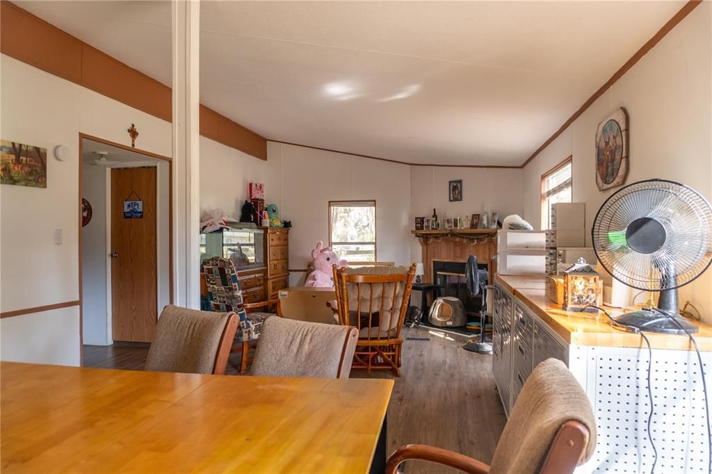 For Sale: $625,000 (6 beds, 4 baths, 3113 Square Feet)