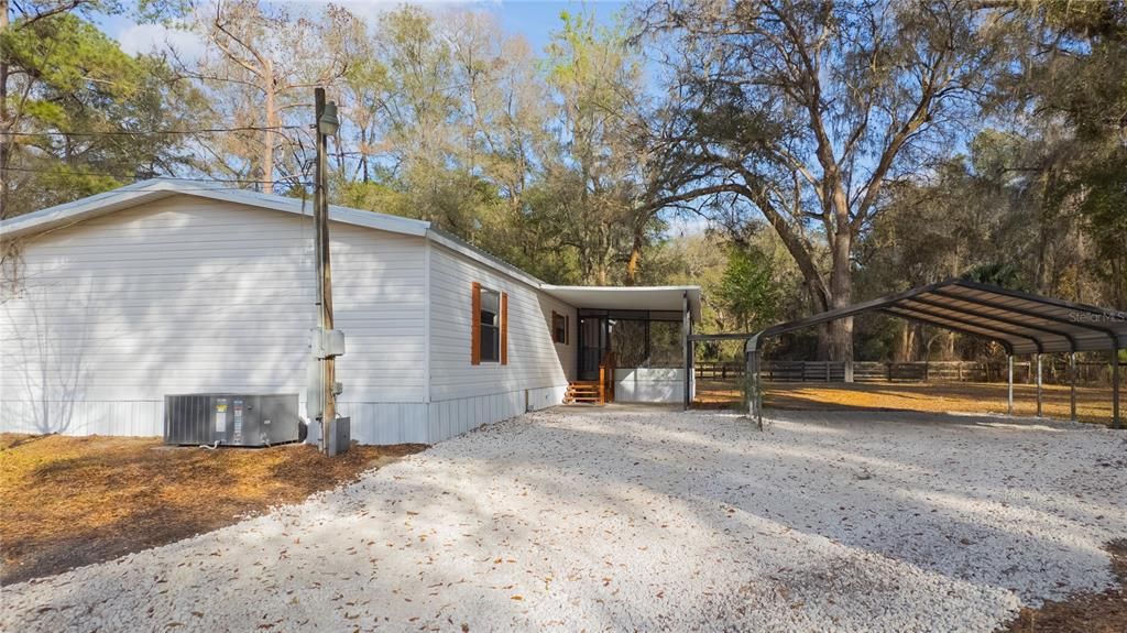 For Sale: $625,000 (6 beds, 4 baths, 3113 Square Feet)