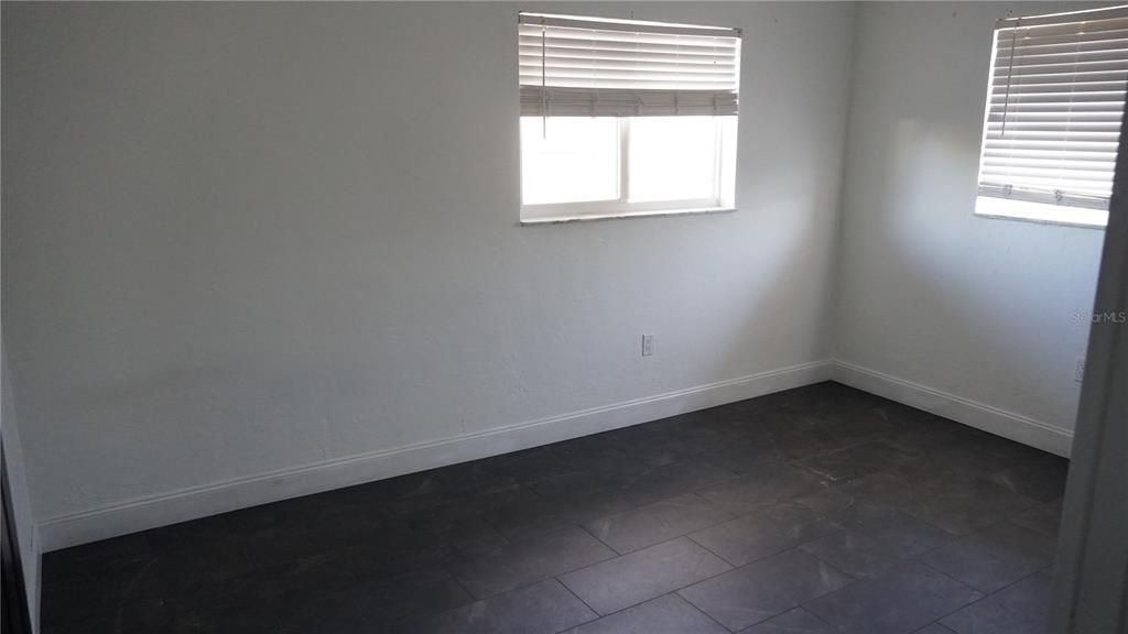 Activo con contrato: $125,000 (3 camas, 2 baños, 1398 Pies cuadrados)