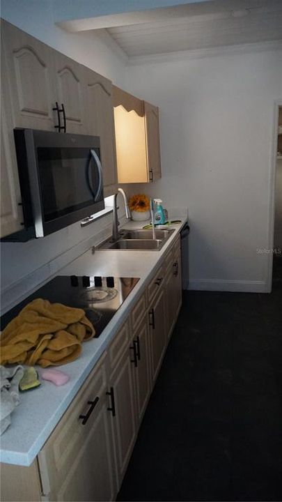 Activo con contrato: $125,000 (3 camas, 2 baños, 1398 Pies cuadrados)