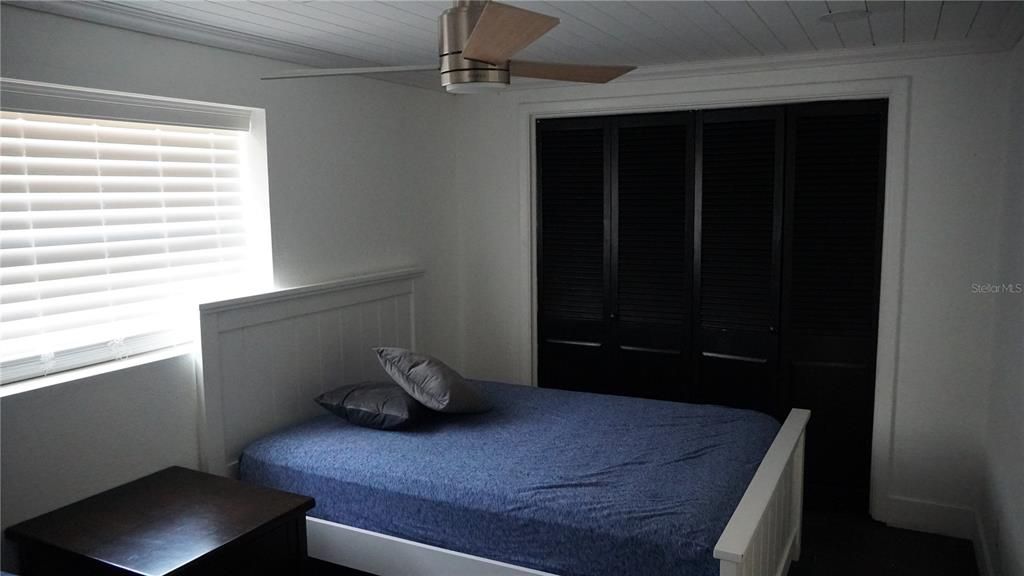 Activo con contrato: $165,000 (3 camas, 2 baños, 1558 Pies cuadrados)