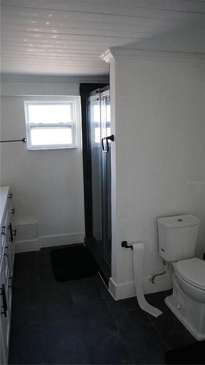 Activo con contrato: $165,000 (3 camas, 2 baños, 1558 Pies cuadrados)
