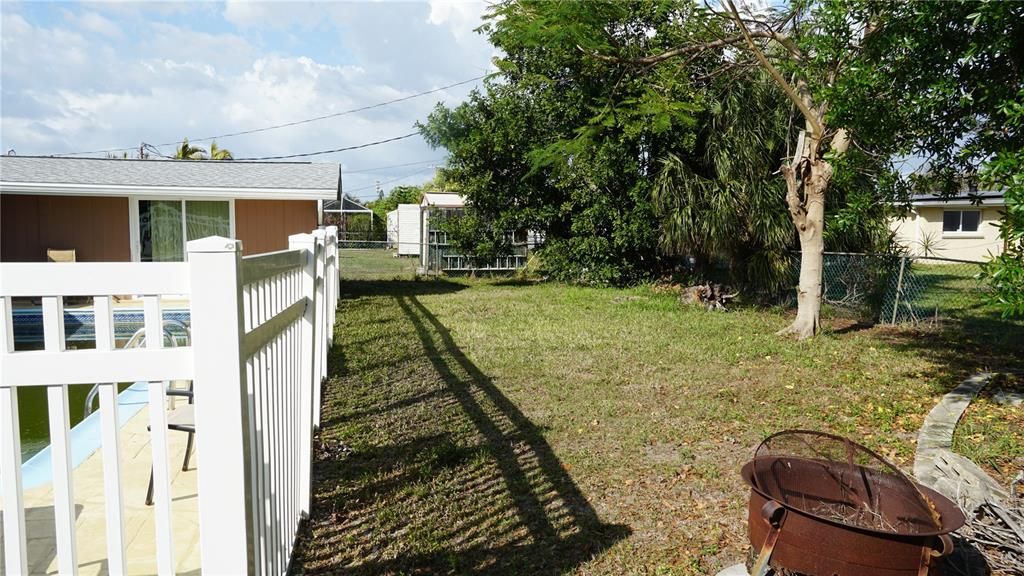Activo con contrato: $165,000 (3 camas, 2 baños, 1558 Pies cuadrados)