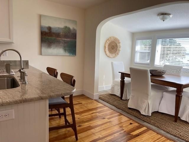 For Rent: $3,575 (2 beds, 2 baths, 2000 Square Feet)