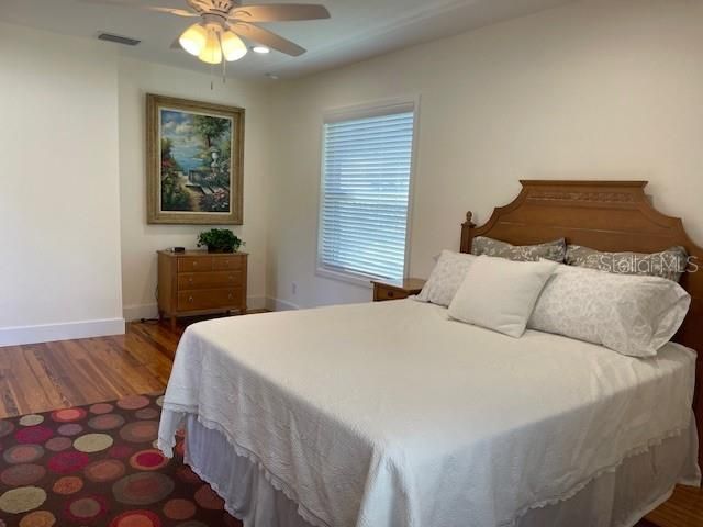 For Rent: $3,575 (2 beds, 2 baths, 2000 Square Feet)