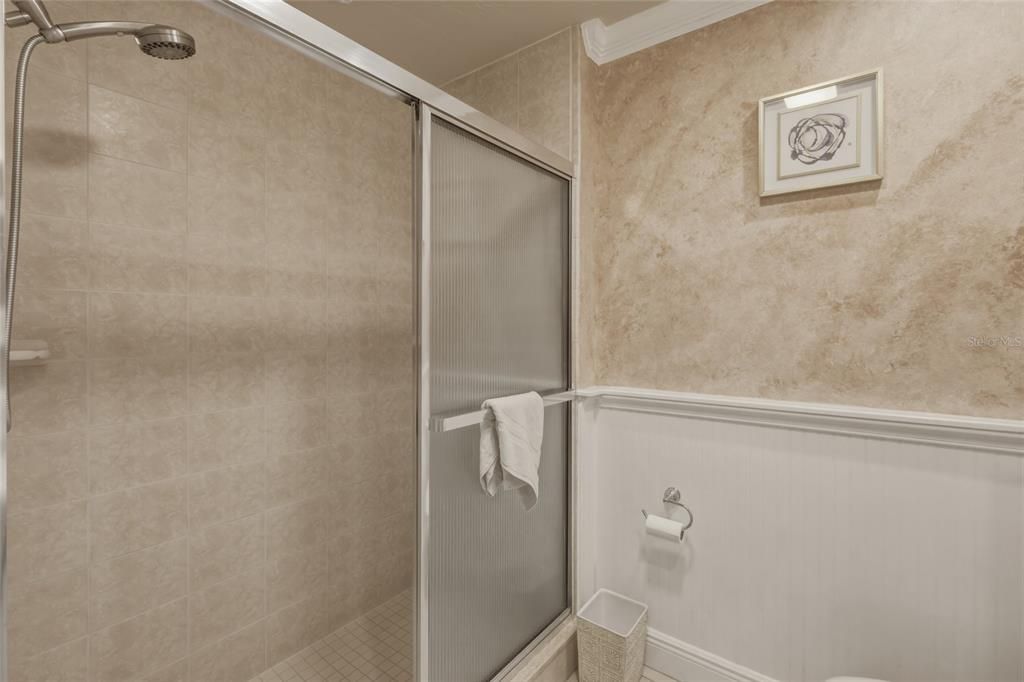 En Venta: $835,000 (3 camas, 3 baños, 2207 Pies cuadrados)