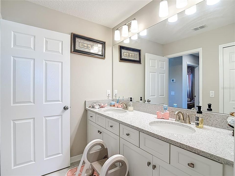 Active With Contract: $402,000 (4 beds, 3 baths, 2606 Square Feet)
