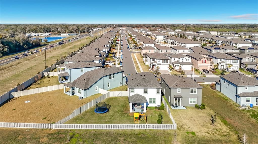 Active With Contract: $402,000 (4 beds, 3 baths, 2606 Square Feet)