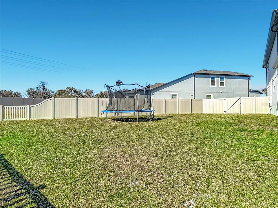 Active With Contract: $402,000 (4 beds, 3 baths, 2606 Square Feet)