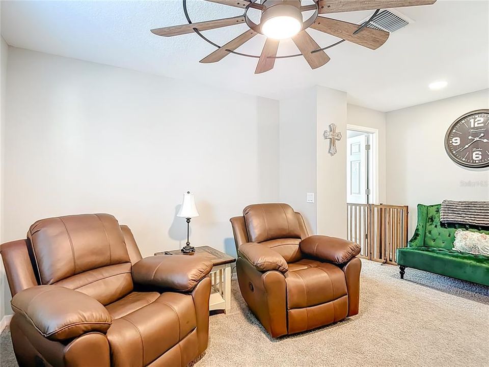 Active With Contract: $402,000 (4 beds, 3 baths, 2606 Square Feet)